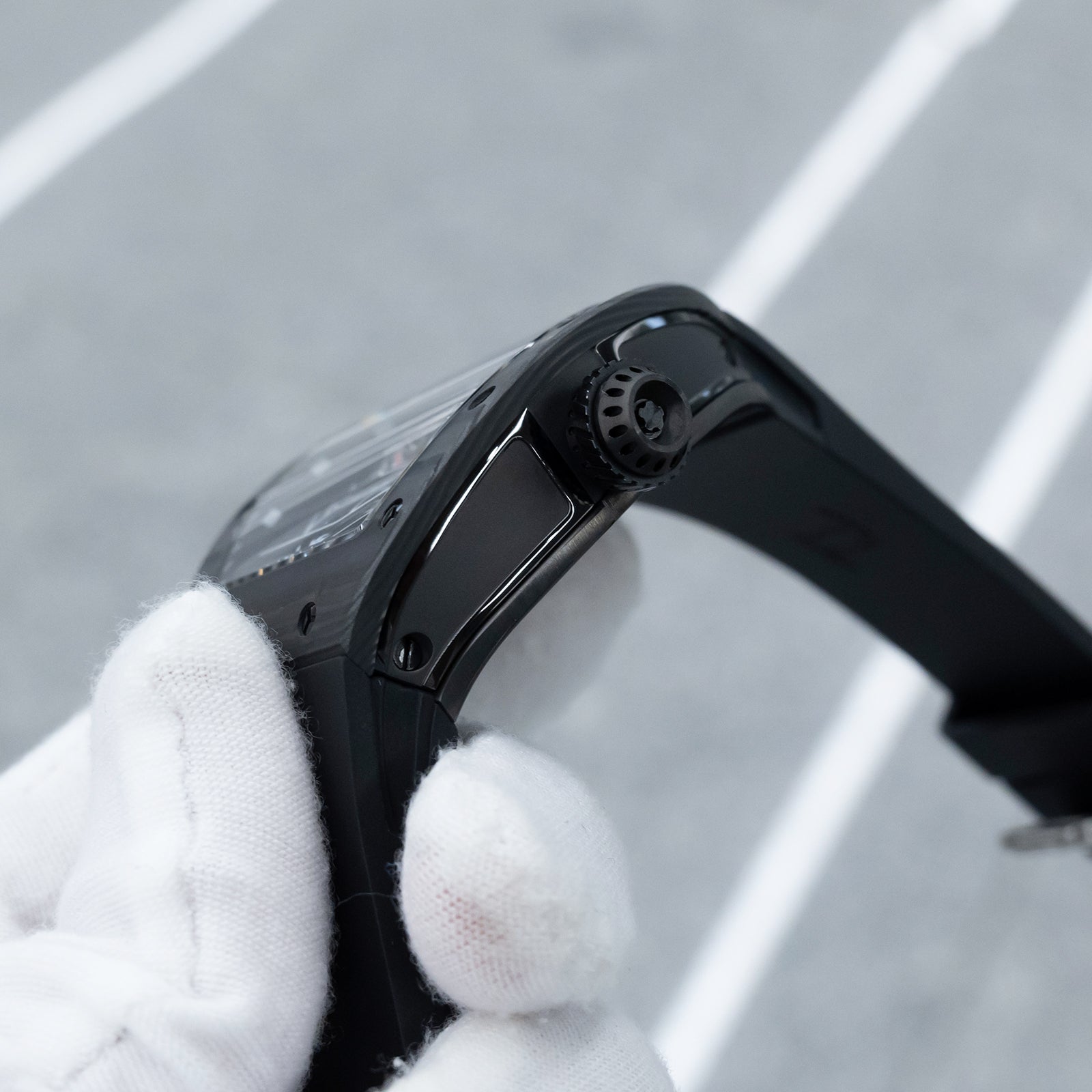 OBLVLO XM-RACING Mens Luxury Tonneau Watches - Unique Black Carbon Fib