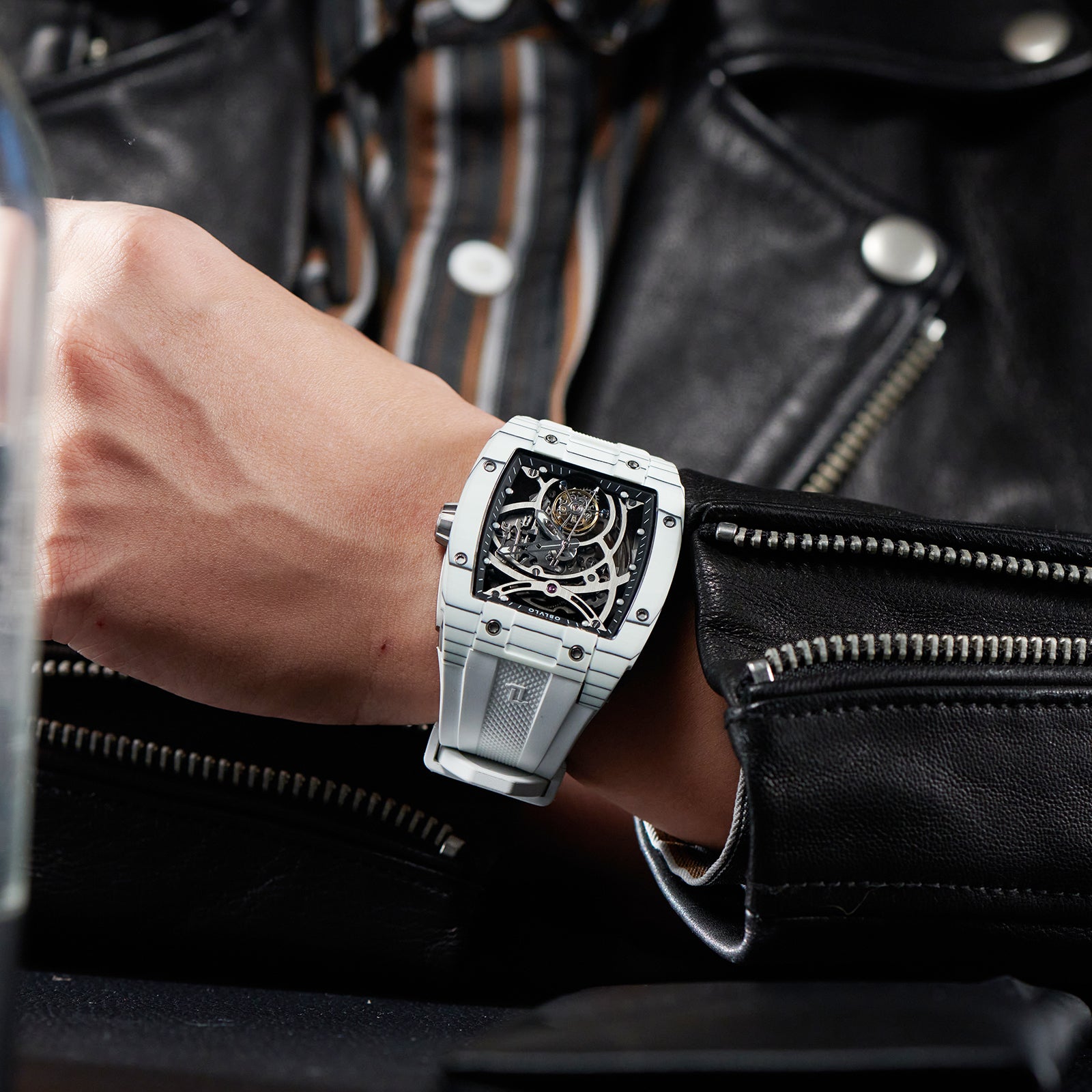 Luxury Skeleton Flying Tourbillon Watch - White Luminescent Carbon Fib ...