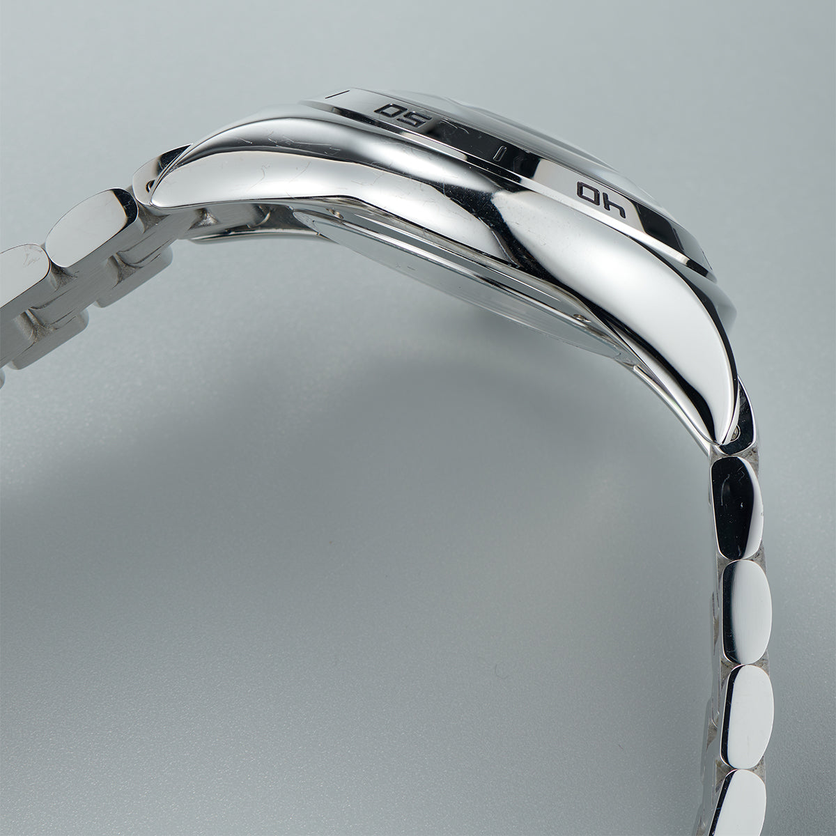 【新品未使用】ReFa RM-CR2339B SILVER ReFa MOTION CARAT RM-CR2339B美顔ローラー シルバー